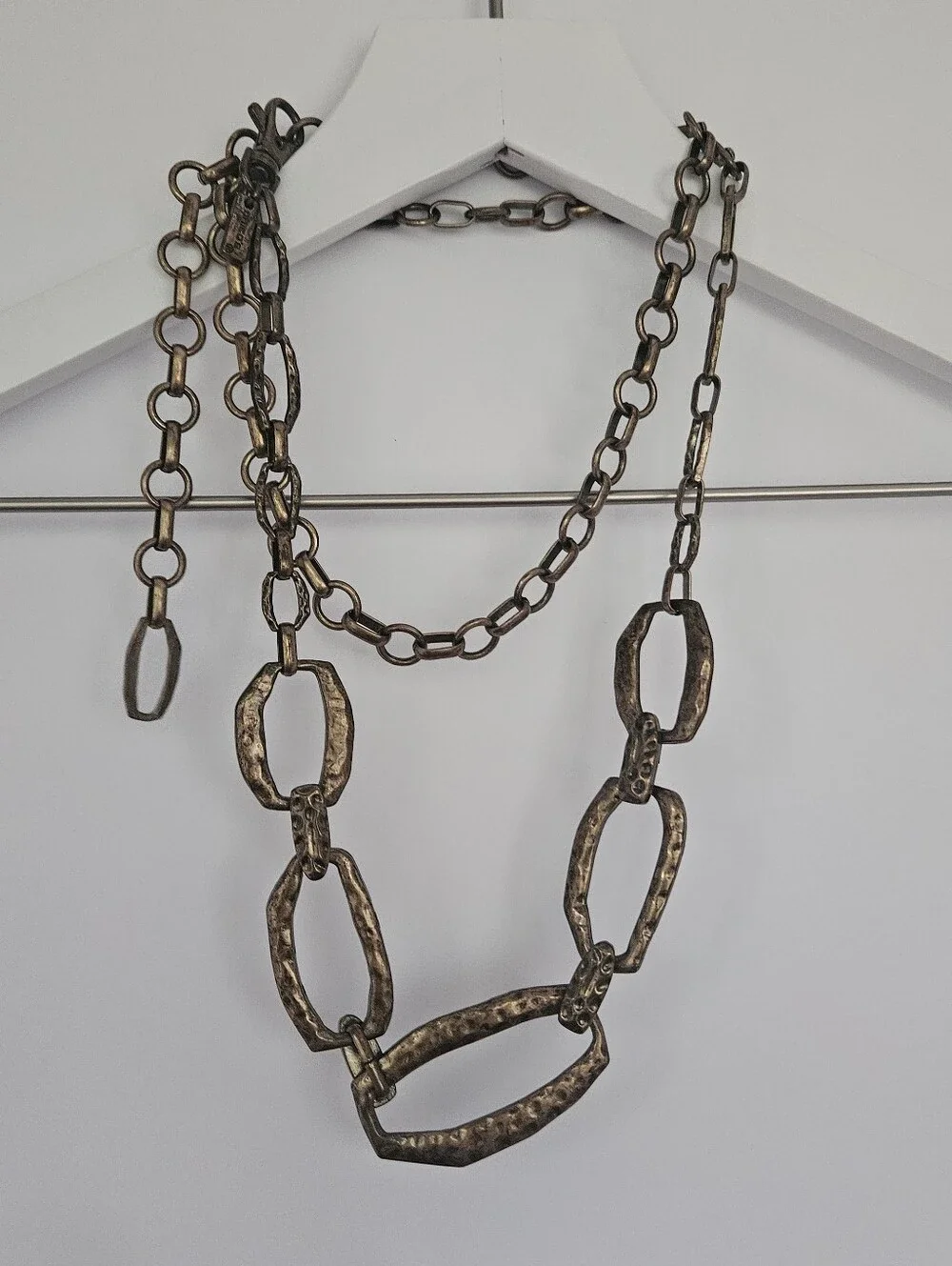 Chicos Bronze Tone Metallic Chain Belt Hammered Links Brutalist Antiqued
